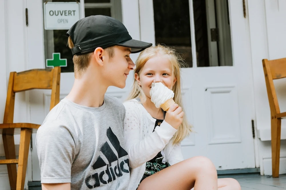 E880b01a94a730e1cd44d23d15b44b2a09b5cef1